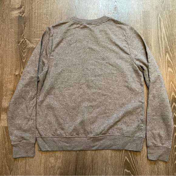 Nike Women’s Pullover Sweatshirt Grey White Swoosh Size Medium NWT - Picture 10 of 10